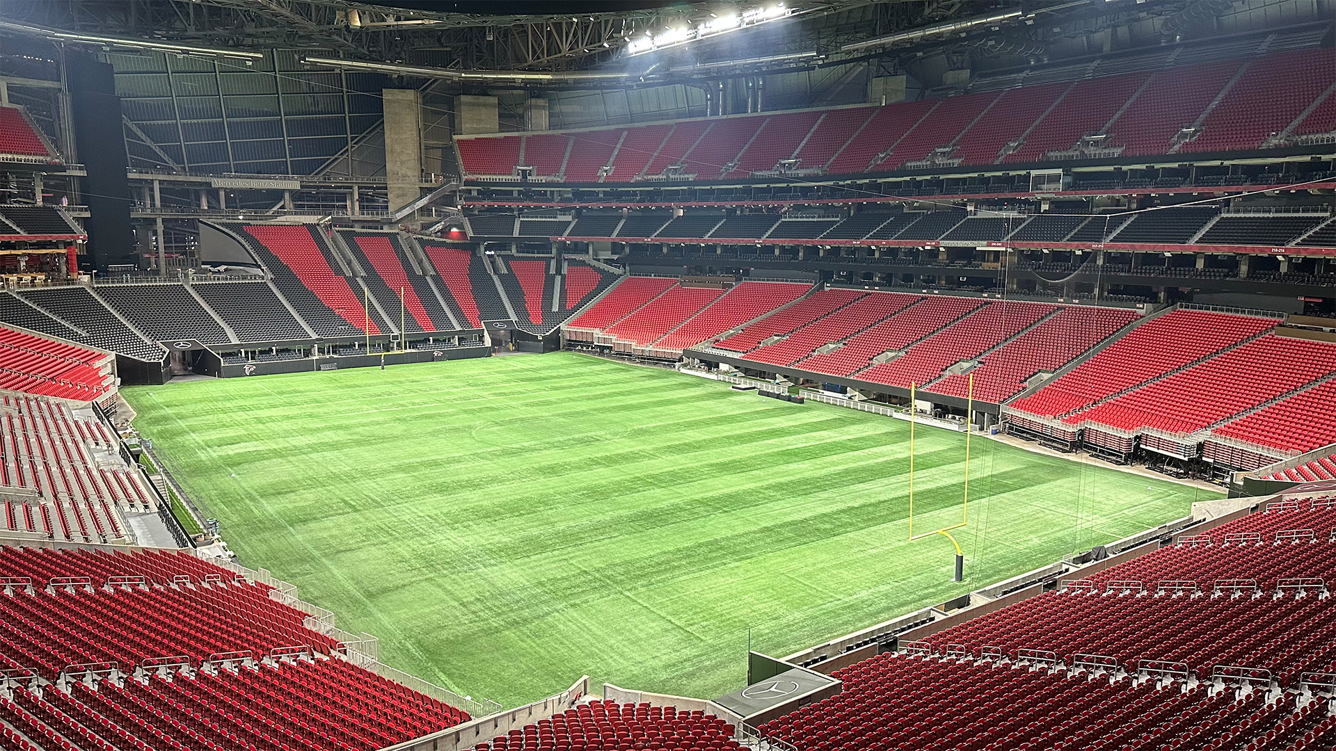 ملعب مرسيدس بنز