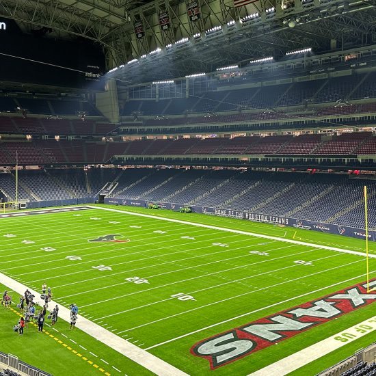 ملعب إن آر جي