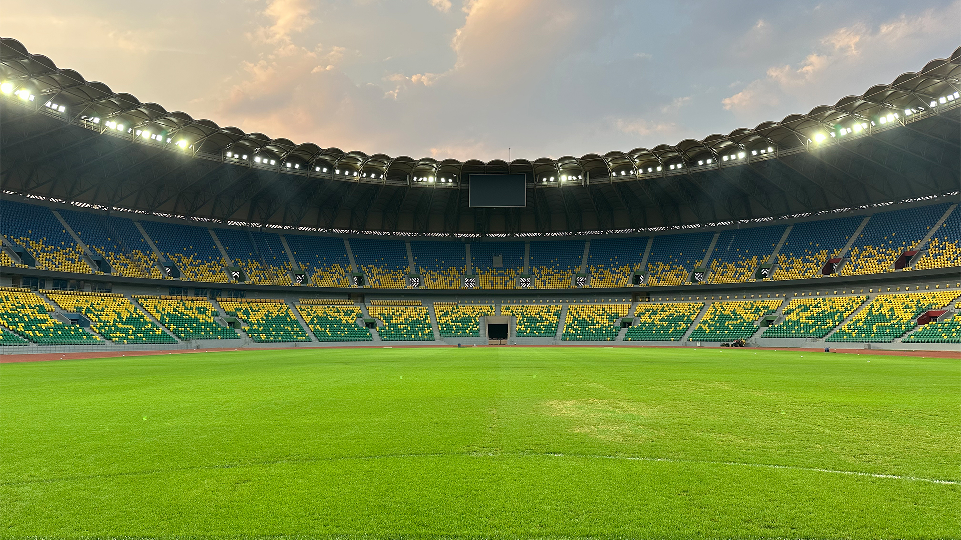 ملعب أماهورو